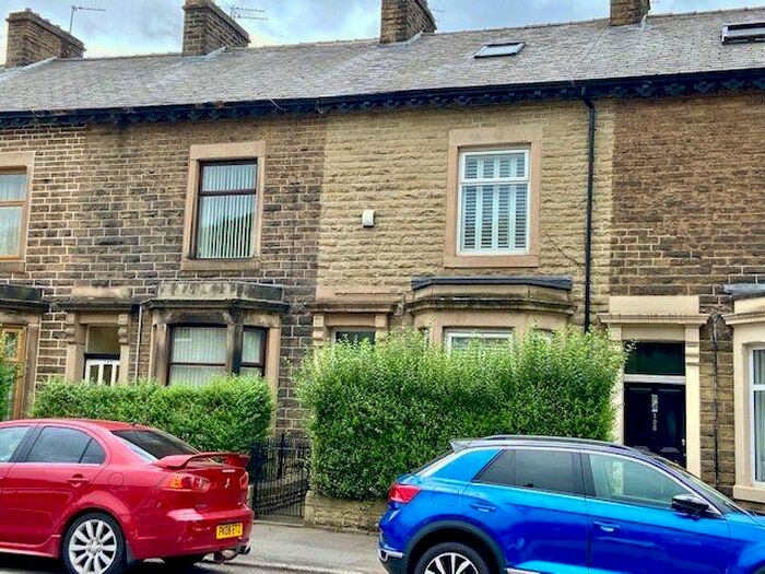 2 Bedroom Flat To Rent In Bacup Road, Rossendale, Lancashire, BB4