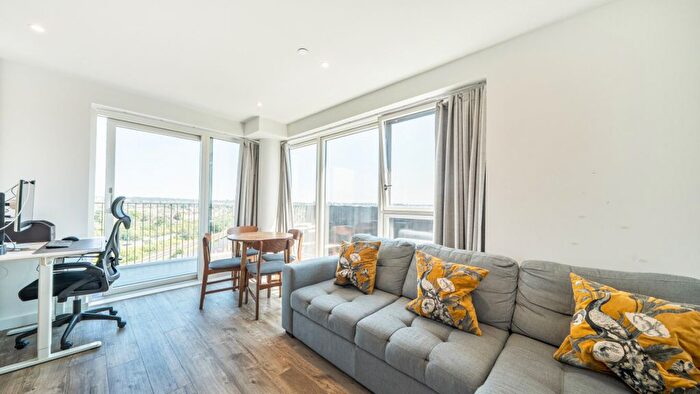 2 Bedroom Flat For Sale In Rocket House, SE3