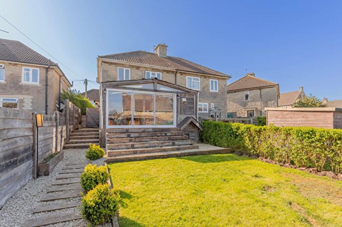 3 Bedroom Semi-Detached House For Sale In Athelstan Road, Malmesbury, SN16