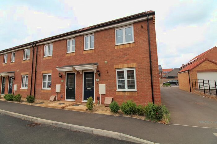 3 Bedroom End Of Terrace House To Rent In Violet Avenue, Whittlesey, Peterborough, PE7