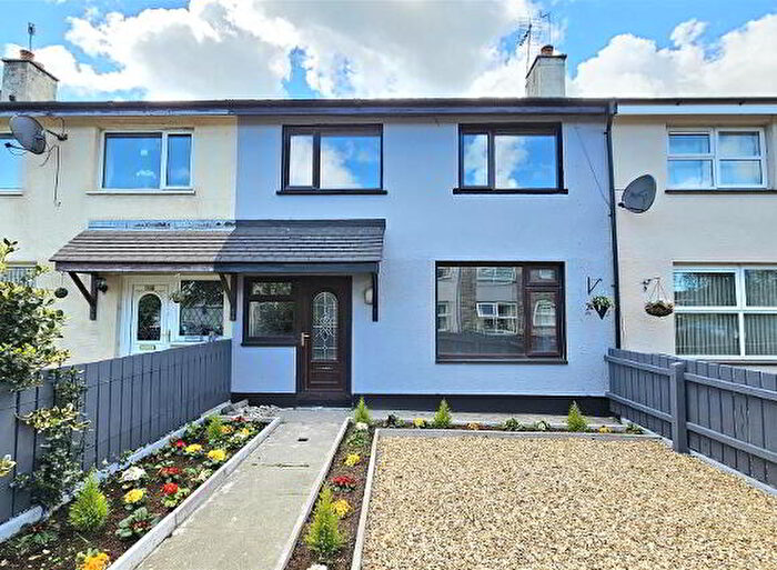 3 Bedroom Mid Terraced House For Sale In Davys Street, Carrickfergus, BT38