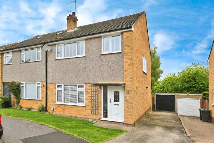 3 Bedroom Semi-Detached House For Sale In Old Mill Road, Saffron Walden, CB11