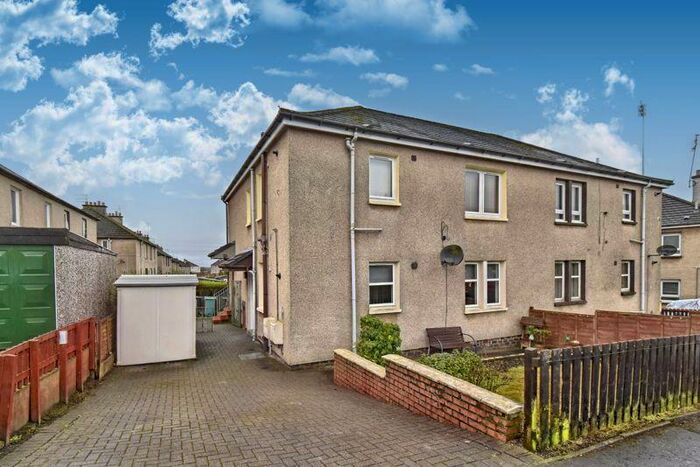 2 Bedroom Flat To Rent In Edmonstone Drive, Kilsyth, G65