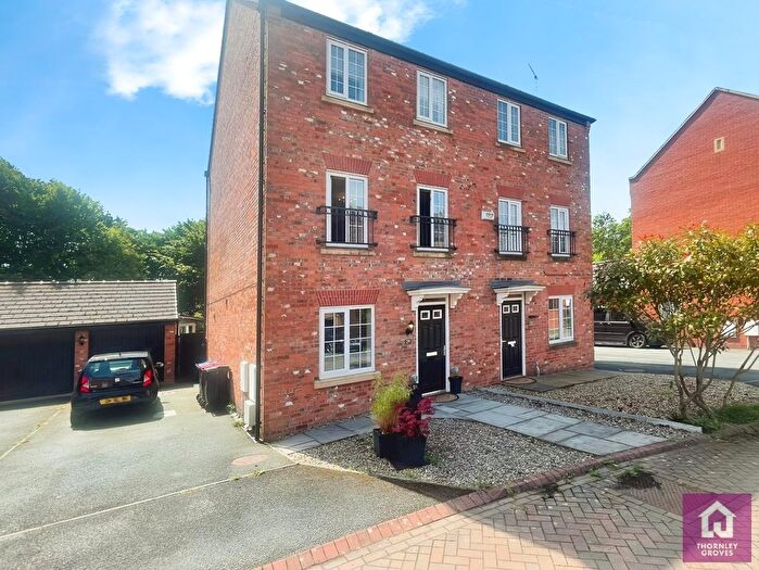 3 Bedroom Semi-Detached House To Rent In Lime Wood Close, Chester, Cheshire, CH2