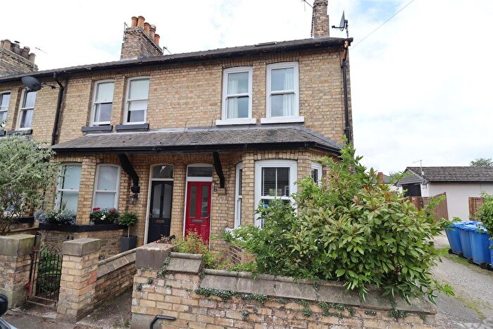 3 Bedroom End Terrace House For Sale In Victoria Road, Pocklington, YO42