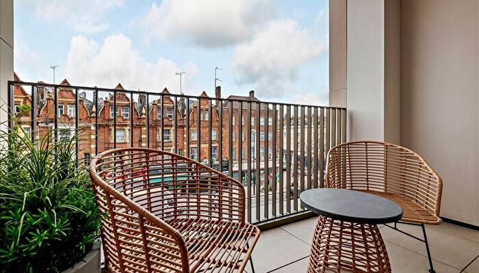 1 Bedroom Flat To Rent In Garrett Mansions, London, W2