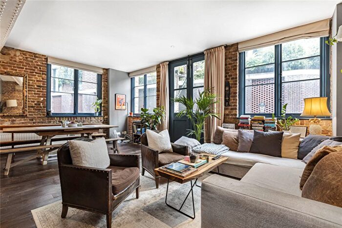 2 Bedroom Flat To Rent In Crawford Passage, London, EC1R