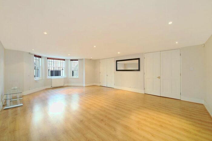 2 Bedroom Flat To Rent In Queen's Gate, London, SW7