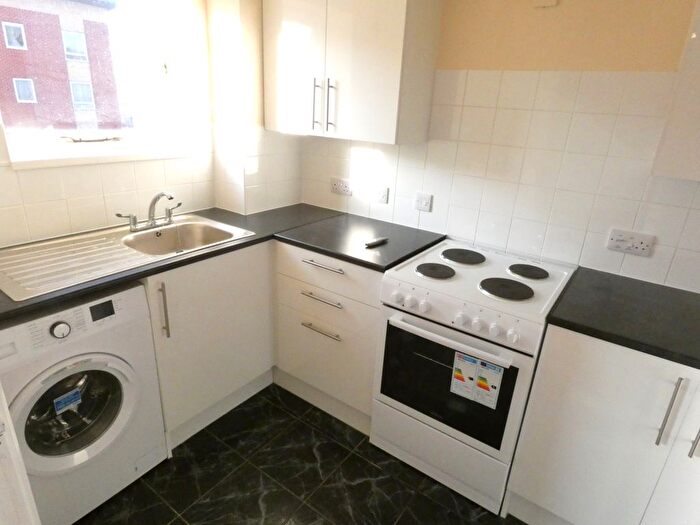 2 Bedroom Flat To Rent In Albatross Close, London, E6