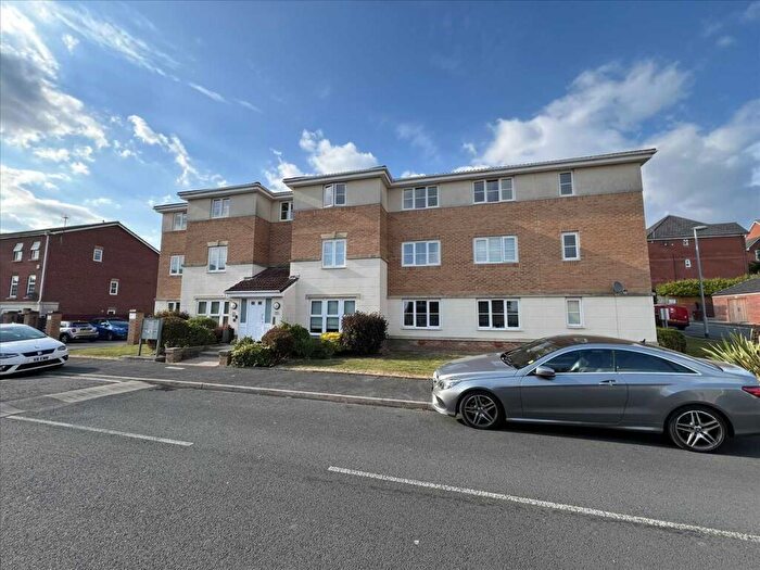 2 Bedroom Apartment For Sale In Ferndale, Hyde, SK14