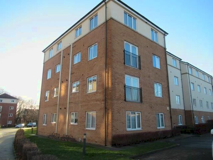1 Bedroom Flat To Rent In Cedar Drive, Seacroft, Leeds, LS14