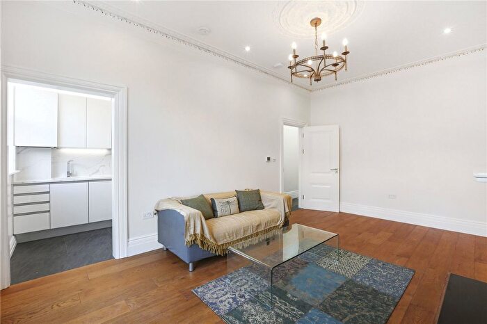 1 Bedroom Flat To Rent In Carlingford Road, Hampstead Village, NW3