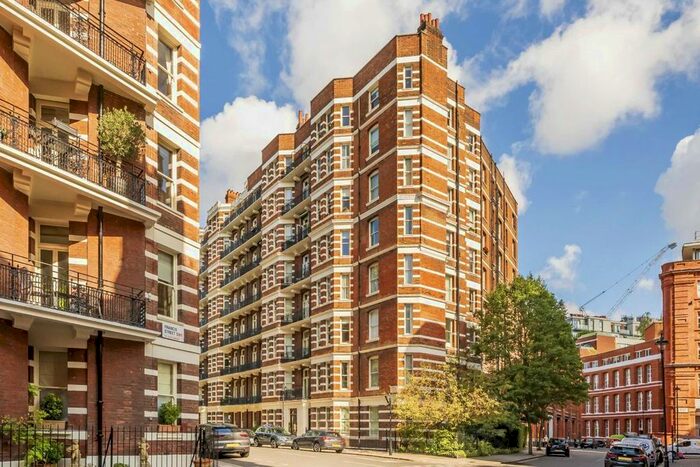 2 Bedroom Flat To Rent In Ashley Gardens, Thirleby Road, London, SW1P