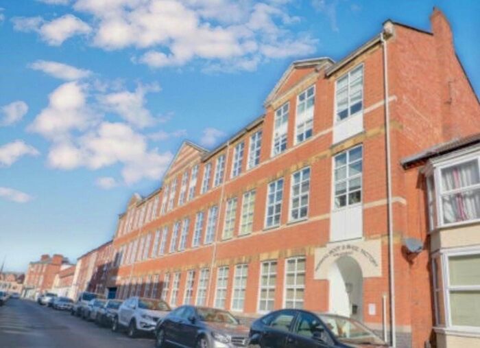 1 Bedroom Flat To Rent In Talbot Road, Northampton, NN1