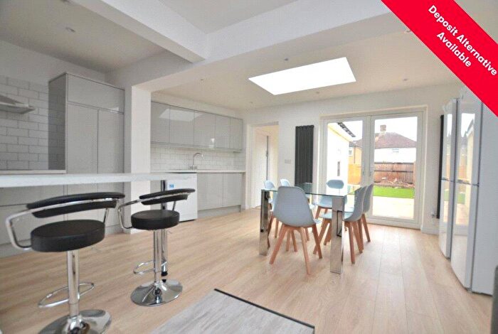 1 Bedroom Semi-Detached House To Rent In The Grates, Oxford, OX4