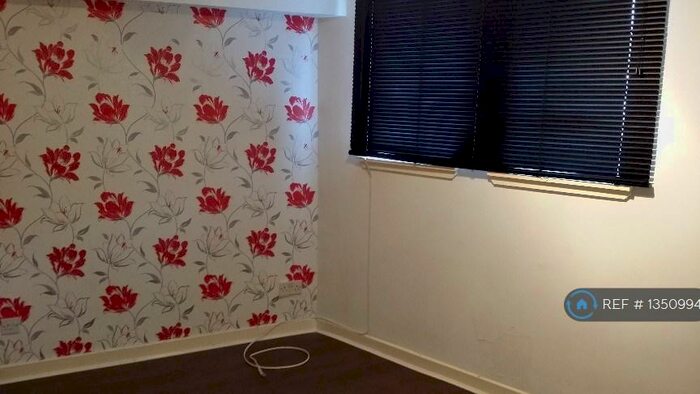 Studio To Rent In Espadair Street, Paisley, PA2