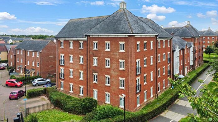 2 Bedroom Apartment For Sale In Duoro Mews, Colchester, CO2