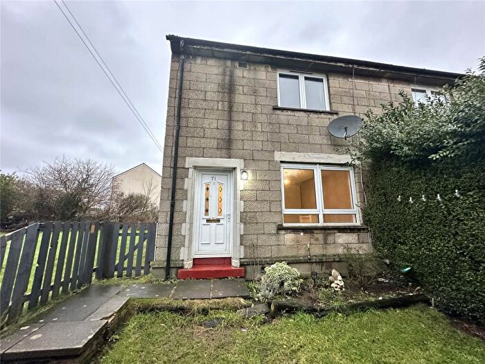 2 Bedroom House To Rent In Ballantrae Place, Dundee, DD4