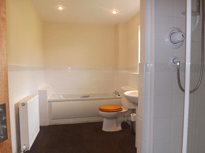 2 Bedroom Apartment To Rent In Forsythia Drive, Clayton-le-Woods, PR6