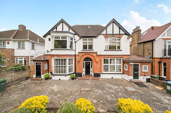 2 Bedroom Flat For Sale In Glenesk Road, Eltham, SE9