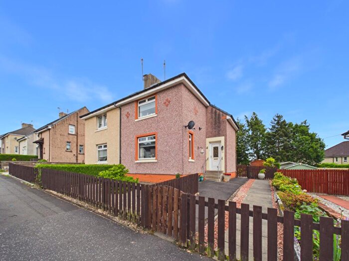 2 Bedroom Semi-Detached House For Sale In West Avenue, Uddingston, G71
