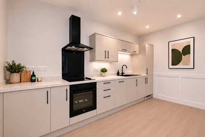 2 Bedroom Apartment For Sale In Castle Street, Trowbridge, BA14