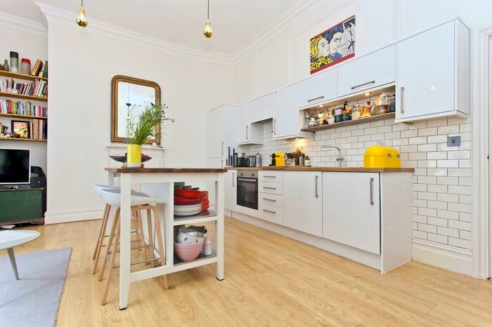 2 Bedroom Ground Flat To Rent In Christchurch Road, Bournemouth, BH1