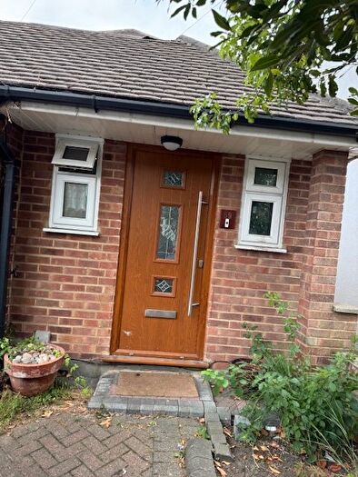 3 Bedroom End Of Terrace House To Rent In Wolseley Road, Romford, RM7