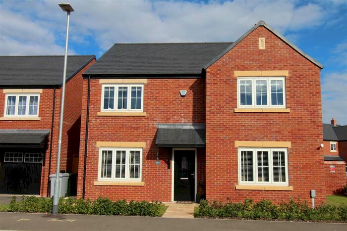 5 Bedroom Detached House To Rent In Strawberry Fields, Sutton-On-Trent, Newark NG23