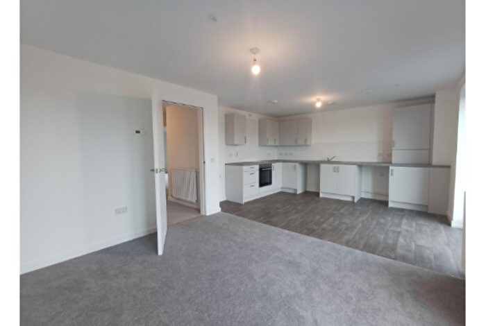 2 Bedroom Flat To Rent In Flat, Futures Court, EH21