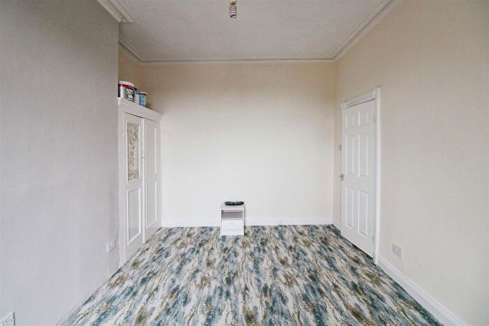 3 Bedroom Flat To Rent In Westoe Road, South Shields, NE33