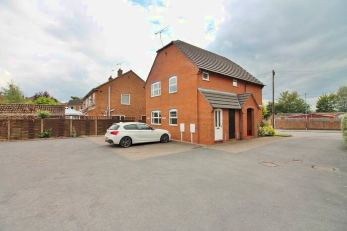 2 Bedroom Apartment To Rent In Elmdene Road, Kenilworth, Warwickshire, CV8