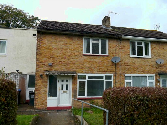 3 Bedroom House To Rent In Haseldine Meadows, Hatfield, AL10