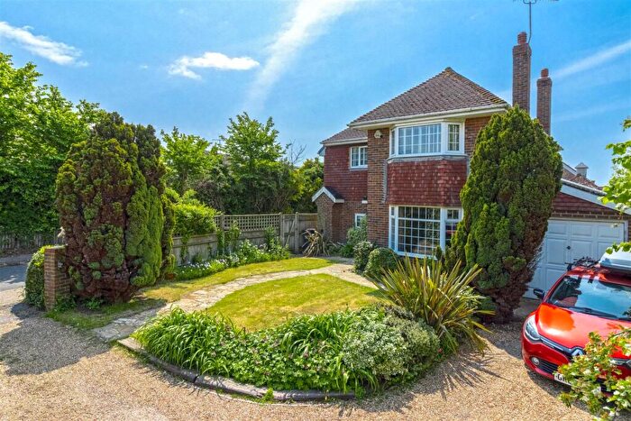 4 Bedroom Detached House For Sale In Hamble Road, Sompting, Lancing, BN15