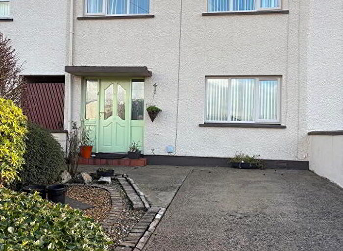 3 Bedroom Mid Terraced House For Sale In Glebe Gardens, Strabane, BT82
