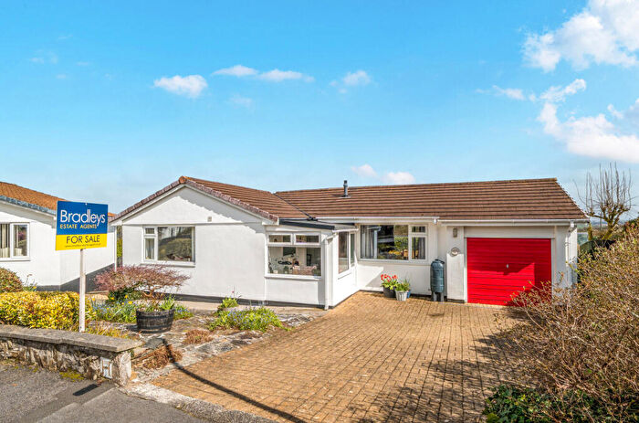 2 Bedroom Detached Bungalow For Sale In Amanda Way, Pensilva, Liskeard, Cornwall, PL14