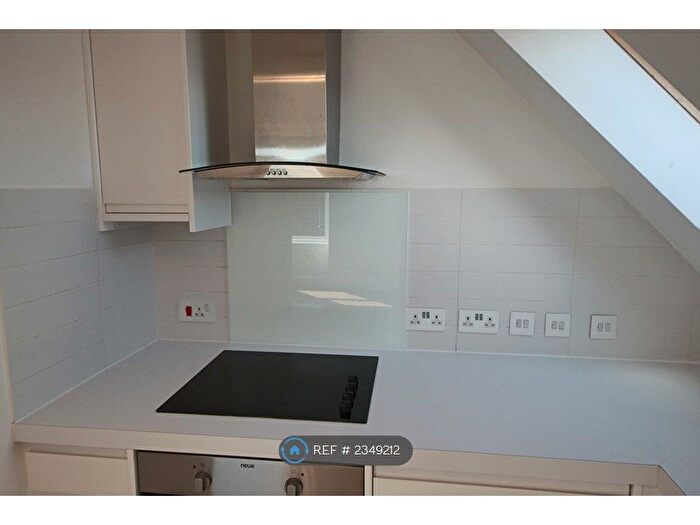 Studio To Rent In Dyke Road, Brighton, BN1