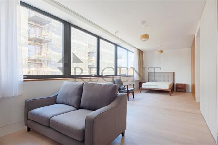 Apartment To Rent In Mono Tower, Penn Street, N1