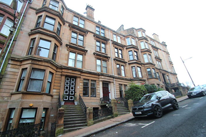 3 Bedroom Flat To Rent In Gardner Street, Partickhill, G11