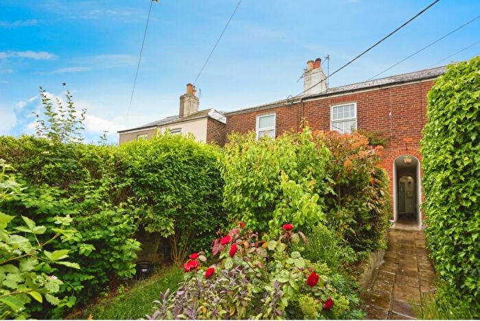 2 Bedroom Property To Rent In Bedworth Place, Ryde, PO33