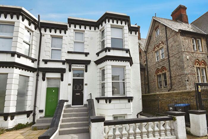 7 Bedroom End Terrace House For Sale In Arthur Road, Margate, Kent, CT9