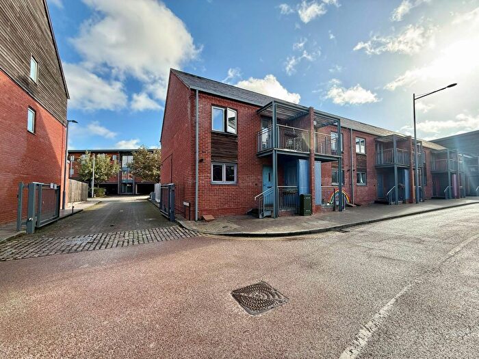 3 Bedroom Terraced House To Rent In Crossley Road, Worcester, WR5