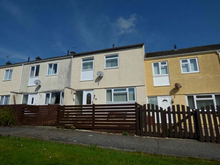 3 Bedroom Property To Rent In Bro Myrddin, Johnstown, Carmarthen, SA31