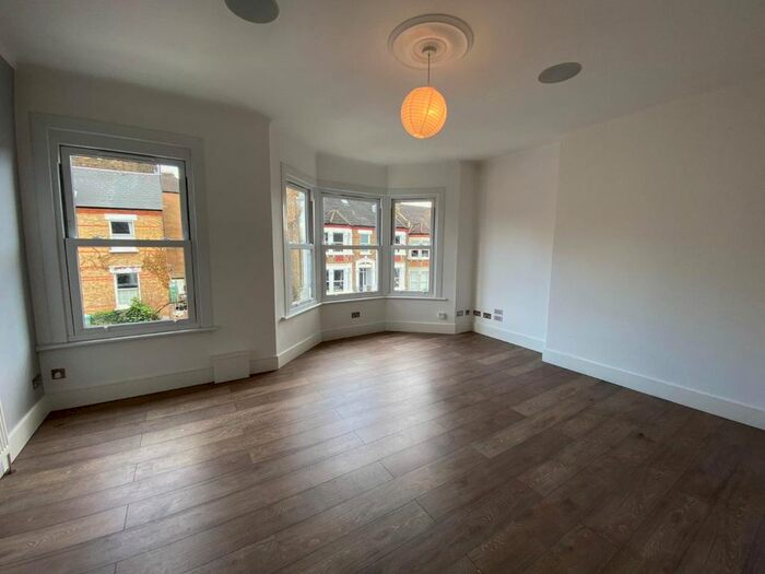 2 Bedroom Flat To Rent In Tressillian Road, London, SE4