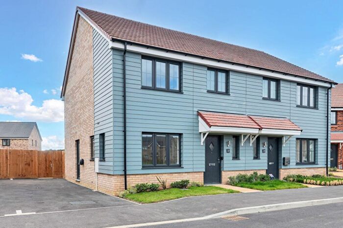 3 Bedroom Semi Detached House To Rent In Daisy Lane, Newmarket, CB8