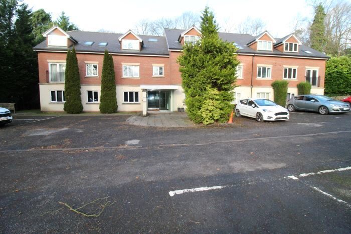 2 Bedroom Flat To Rent In Meadowcroft Lane, Rochdale, OL11