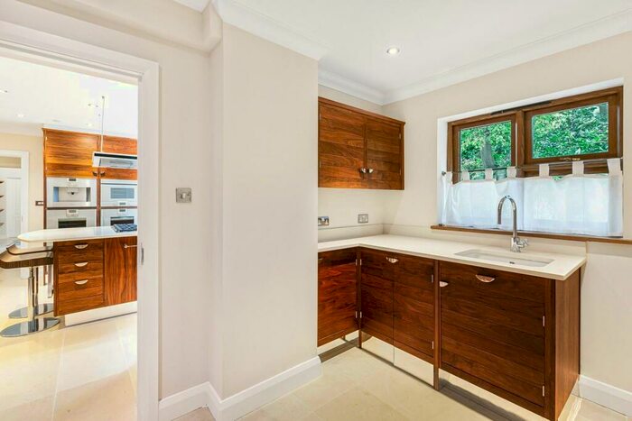 5 Bedroom Detached House To Rent In West Riding, Tewin, Welwyn, AL6