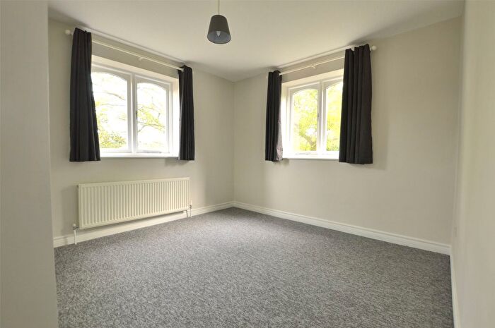 1 Bedroom Flat To Rent In - London Road, Redhill, RH1