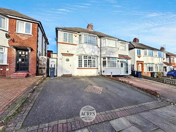 3 Bedroom Semi Detached House For Sale In Sandringham Road, Perry Barr, Birmingham, B42