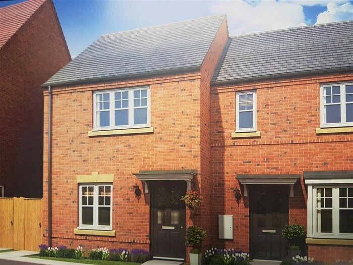3 Bedroom Town House To Rent In Harper Hill Gardens, Harworth, Doncaster, DN11